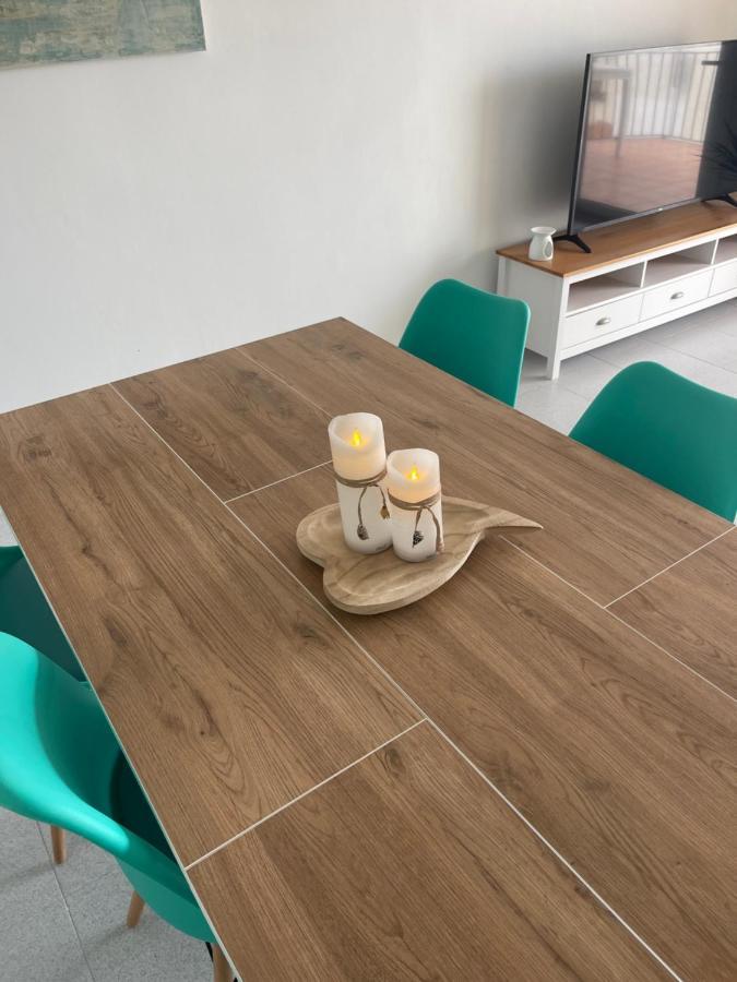 Aquamarine Sant Feliu En La Playa Con Patio Apartment ซานต์เฟลิอูเดกีโซลส์ ภายนอก รูปภาพ