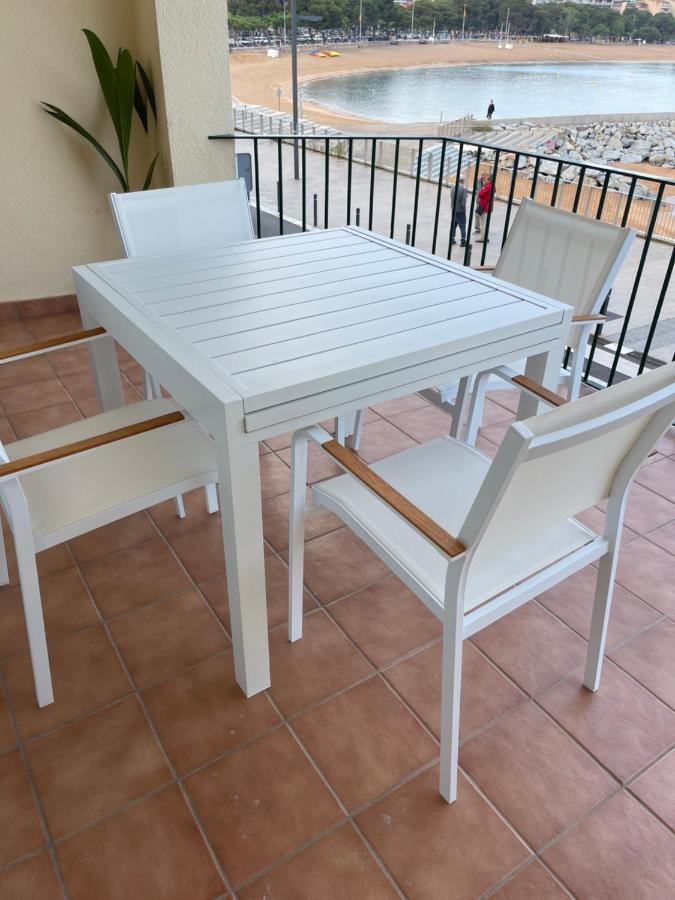 Aquamarine Sant Feliu En La Playa Con Patio Apartment ซานต์เฟลิอูเดกีโซลส์ ภายนอก รูปภาพ