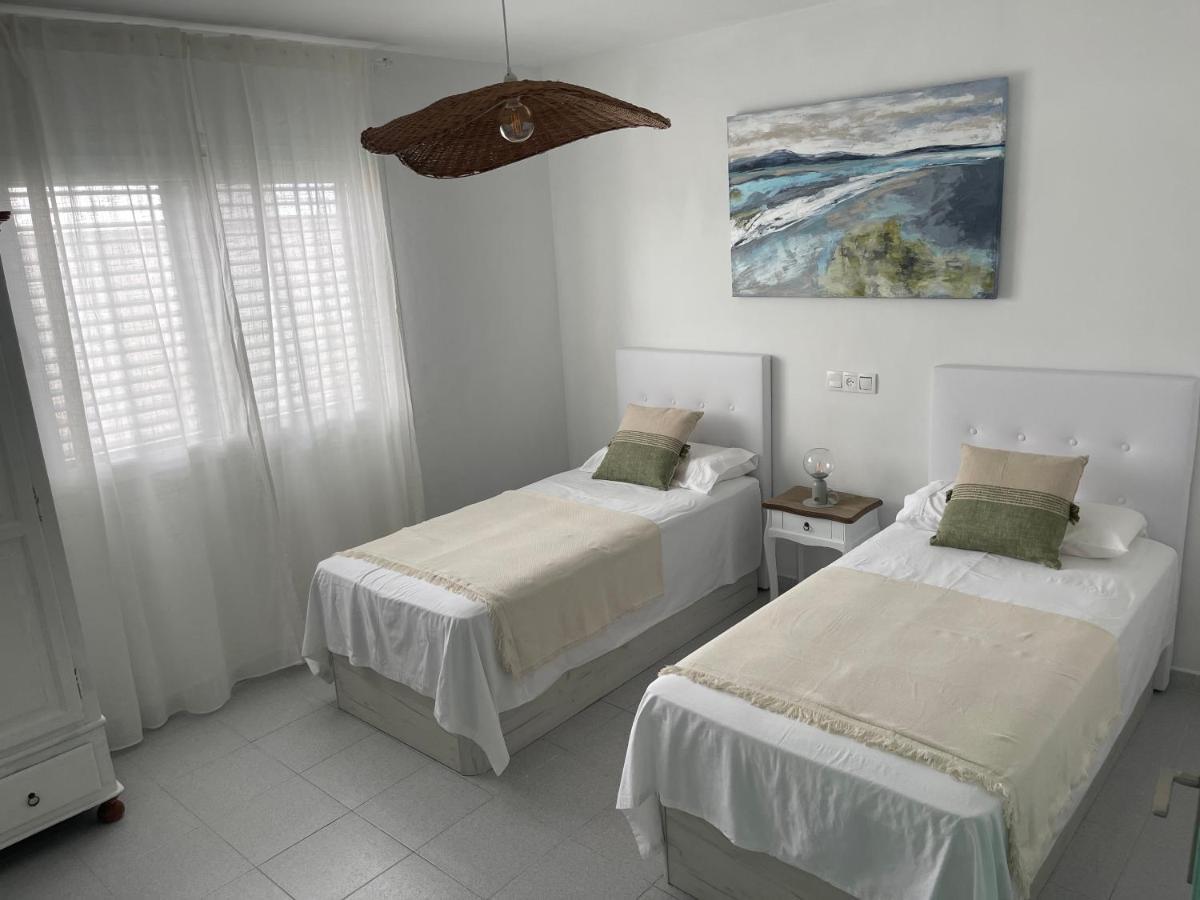 Aquamarine Sant Feliu En La Playa Con Patio Apartment ซานต์เฟลิอูเดกีโซลส์ ภายนอก รูปภาพ