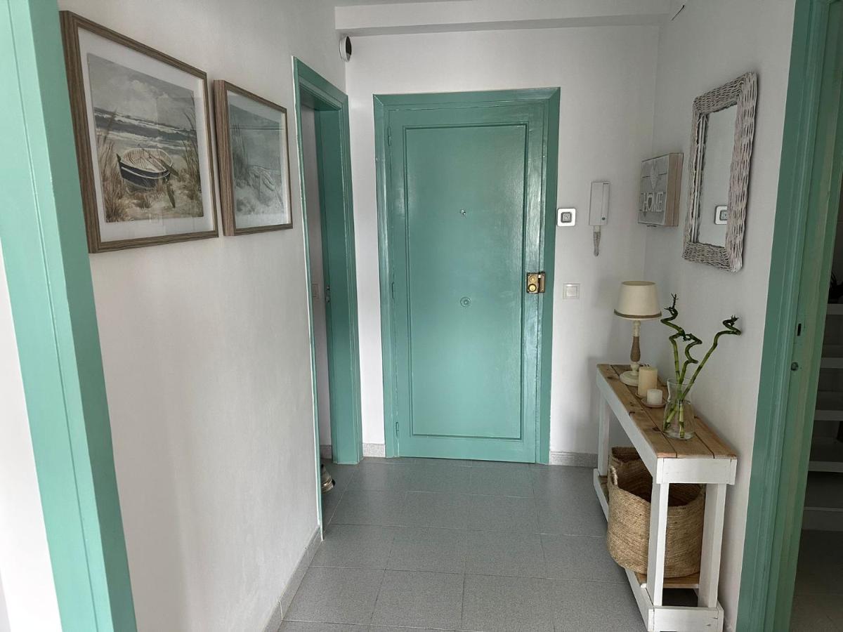 Aquamarine Sant Feliu En La Playa Con Patio Apartment ซานต์เฟลิอูเดกีโซลส์ ภายนอก รูปภาพ