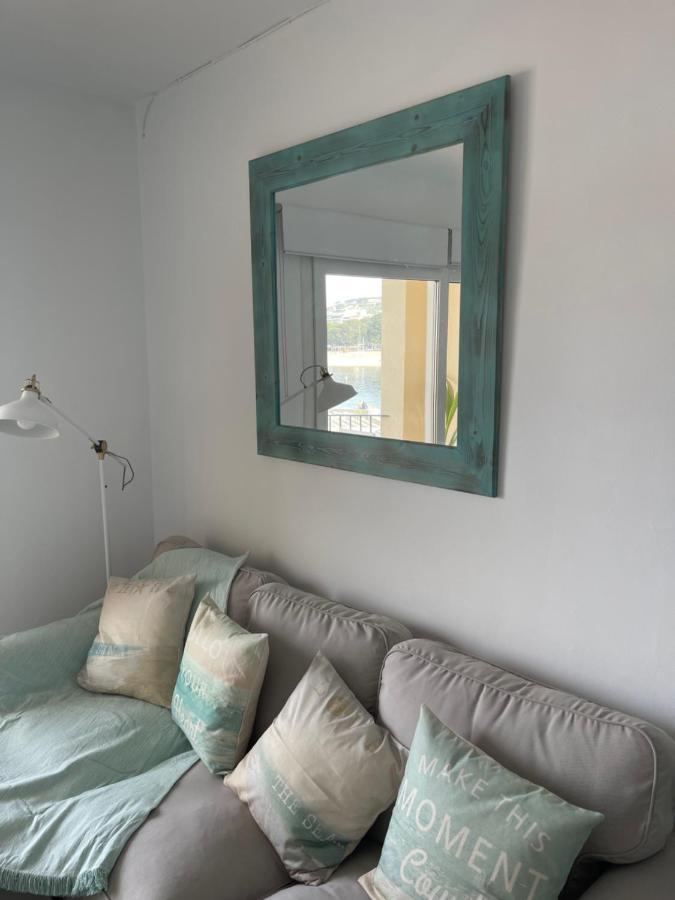 Aquamarine Sant Feliu En La Playa Con Patio Apartment ซานต์เฟลิอูเดกีโซลส์ ภายนอก รูปภาพ